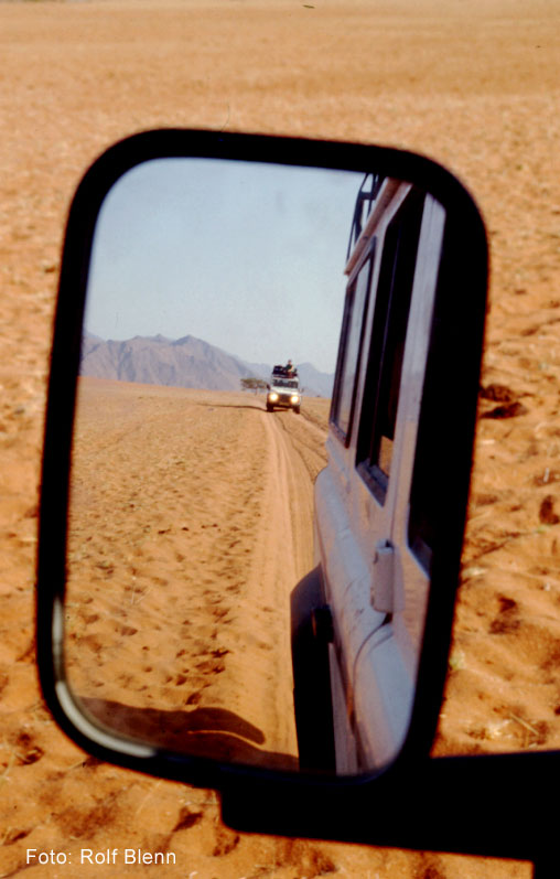 W&uuml;ste im R&uuml;ckspiegel