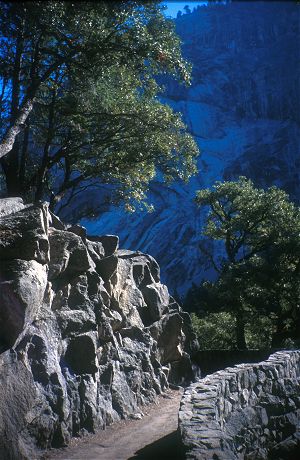 Wanderweg im Yosemite